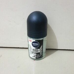 Cek Bpom Men Black & White Invisible Fresh Deodorant Roll On Nivea