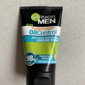 Cek Bpom Men Turbo Light Oil Control Anti - Shine Brightening Cooling Foam Garnier