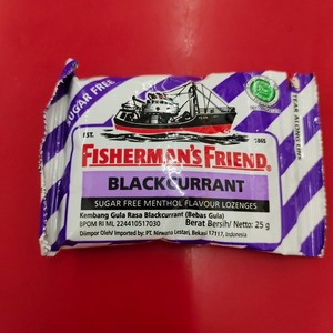 Cek Bpom Kembang Gula Rasa Blackcurrant (Blackcurrant Flavour Lozenges) Fishermans Friend