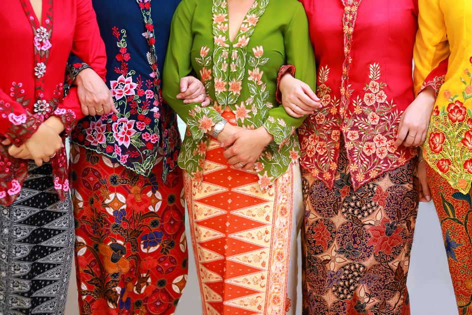 5 Warna Kebaya yang Membuat Kulit Cerah, Jangan Salah Pilih!