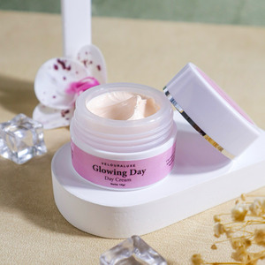 Cek Bpom Day Cream Glow Velouraluxe