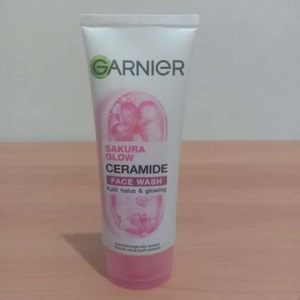 Cek Bpom Sakura Glow Ceramide Face Wash Garnier